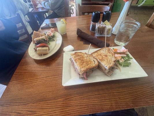 Pickle Jar Kitchen by null