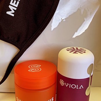 MedLeaf Delivery - Goodies and mask with purchase - Cannabis Dispensaries Near Me MedLeaf Delivery - Goodies and mask with purchase - Cannabis Dispensaries Near Me