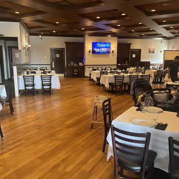 Shahirizada Restaurant - Dining area - Mediterranean Near Me - Naperville, Illinois