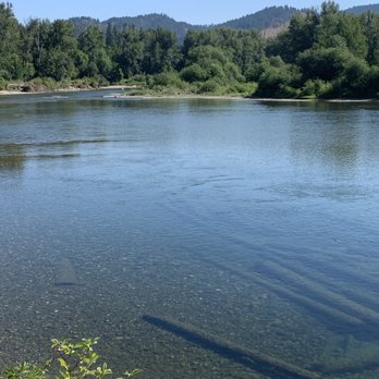 Leavenworth - Wenatchee River in Leavenworth - Local Flavor Near Me - Leavenworth, Washington Leavenworth - Wenatchee River in Leavenworth - Local Flavor Near Me - Leavenworth, Washington