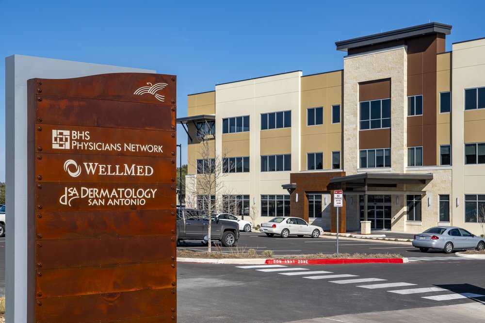WELLMED AT SINGING HILLS Updated August 2025 524 Singing Oaks