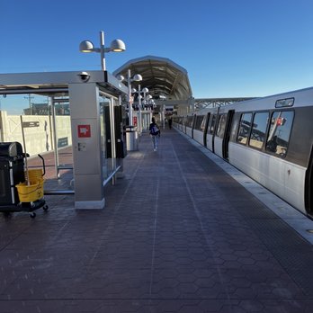 Ashburn Metro - Metro Stations Near Me - Ashburn, Virginia