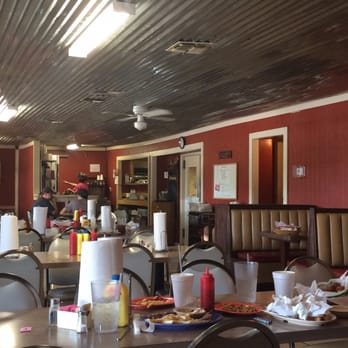 Molly’s Catfish Corner - After the lunch rush just left. - Seafood Near Me - Kemp, Texas Molly’s Catfish Corner - After the lunch rush just left. - Seafood Near Me - Kemp, Texas