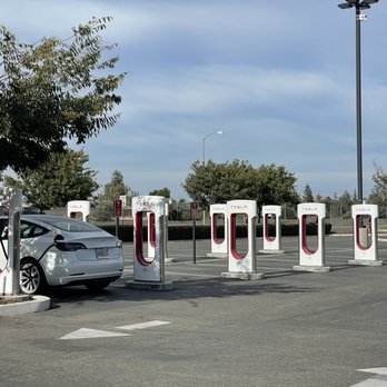 Tesla Supercharger - Manteca - Chargers - EV Charging Stations Near Me - Manteca, California Tesla Supercharger - Manteca - Chargers - EV Charging Stations Near Me - Manteca, California