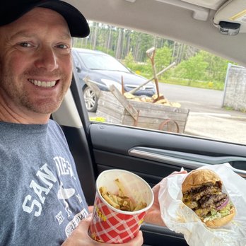 Burger Claim - Fries and Shaft Burger - Burgers Near Me - Centralia, Washington