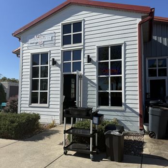 La Finca Coffeehouse - Coffee & Tea Near Me - Saint Francis, Wisconsin La Finca Coffeehouse - Coffee & Tea Near Me - Saint Francis, Wisconsin