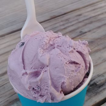 Collins Creamery - Ice Cream & Frozen Yogurt Near Me - Enfield, Connecticut