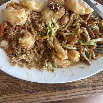 Imperial Garden - Honey walnut prawn lunch - Chinese Near Me - Modesto, California