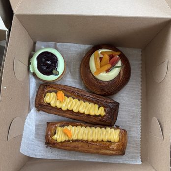 Del Sur Bakery & Cafe - Turon danish, seasonal danish, and ube basque cake - Filipino Near Me - Chicago, Illinois