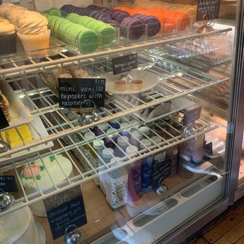 Luna Bakery Cafe - Cafes Near Me - Cleveland, Ohio