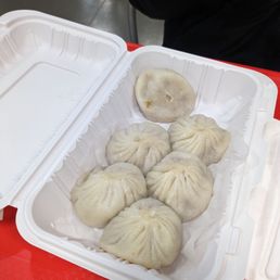 Xlb - shanghai juicy pork buns Xlb - shanghai juicy pork buns