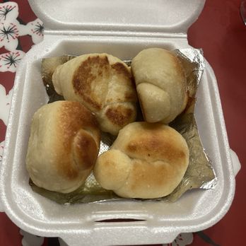 Pizzaissimo - Garlic knots with Parmesan mix - Pizza Near Me - Brandon, Florida Pizzaissimo - Garlic knots with Parmesan mix - Pizza Near Me - Brandon, Florida