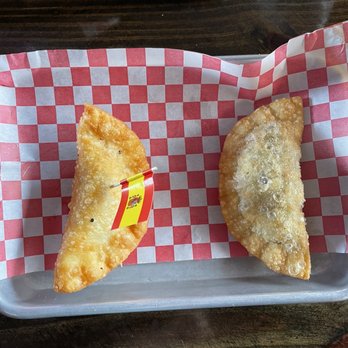 Boricua Soul - Mojo Chicken & Greens Maduros and Beans Empanadas - Soul Food Near Me - Durham, North Carolina Boricua Soul - Mojo Chicken & Greens Maduros and Beans Empanadas - Soul Food Near Me - Durham, North Carolina