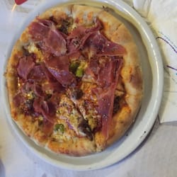Pizzería Faufal - Pizza mit Serrano