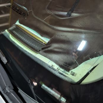 Francisco Upholstery - Failing leather dash from 2017 Ford fusion, before work was done. - Auto Upholstery Near Me - Long Beach, California Francisco Upholstery - Failing leather dash from 2017 Ford fusion, before work was done. - Auto Upholstery Near Me - Long Beach, California