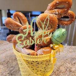Philly Pretzel Factory - Bunny pretzel basket
