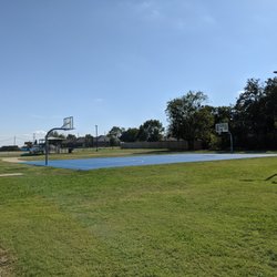Basketball at Fielder Park