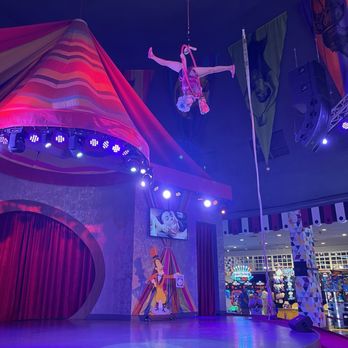 Circus Circus Reno - A Caesars Rewards Destination - Circus act - Hotels Near Me - Reno, Nevada Circus Circus Reno - A Caesars Rewards Destination - Circus act - Hotels Near Me - Reno, Nevada