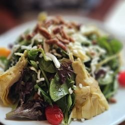 Pizzo's Pizzeria and Wine Bar - Tuscan salad