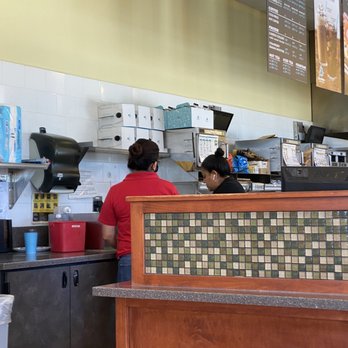 Einstein Bros. Bagels - Woman not wearing mask - Sandwiches Near Me - Mckinney, Texas Einstein Bros. Bagels - Woman not wearing mask - Sandwiches Near Me - Mckinney, Texas