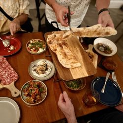 Perso - Sharing some delicious appetizers