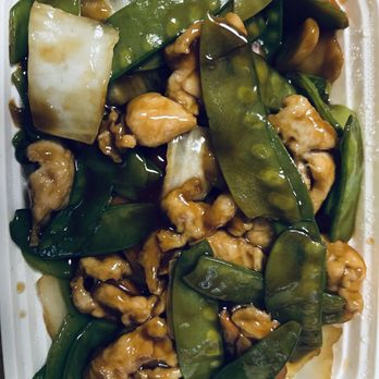 Chinatown Chinese Restaurant - Chicken with peapods in the restaurant's carryout container. Ordered light sauce. - Chinese Near Me - Toledo, Ohio Chinatown Chinese Restaurant - Chicken with peapods in the restaurant's carryout container. Ordered light sauce. - Chinese Near Me - Toledo, Ohio