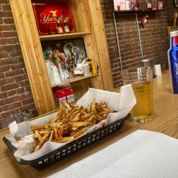 Hoops Cafe - a basket of fries and a glass of beer - Restaurants Near Me - Fairmont, West Virginia Hoops Cafe - a basket of fries and a glass of beer - Restaurants Near Me - Fairmont, West Virginia