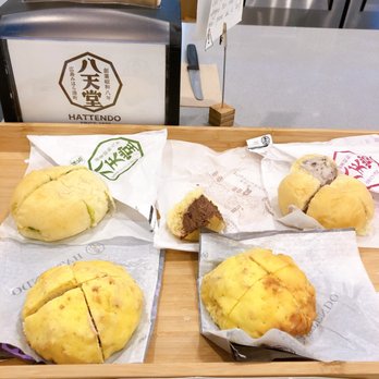 Hattendo - Huge selection of samples! Top: original cream buns in matcha, chocolate, & red bean flavour Bottom: melon cream buns - Desserts Near Me - Toronto, Ontario Hattendo - Huge selection of samples! Top: original cream buns in matcha, chocolate, & red bean flavour Bottom: melon cream buns - Desserts Near Me - Toronto, Ontario