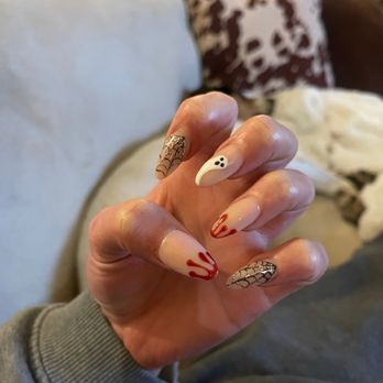 Bisou Nails & Spa - Halloween Nails! - Nail Salons Near Me - Milwaukee, Wisconsin Bisou Nails & Spa - Halloween Nails! - Nail Salons Near Me - Milwaukee, Wisconsin