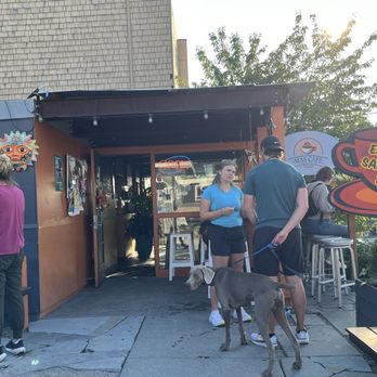 Mas Cafe - Cafe Exterior - Coffee & Tea Near Me - Seattle, Washington