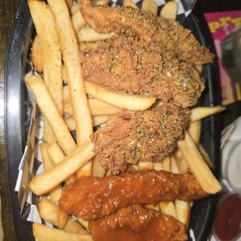 The Good Bar and Eatery - Tenders and fries - Music Venues Near Me - Long Beach, California