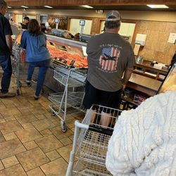 M & T Meats - Meat case line