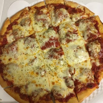 Langel's Pizza - Chunk sausage and pepperoni - Pizza Near Me - Schererville, Indiana