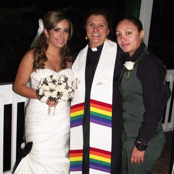 Hotel Burbank - Sara and Paola 11-11-11 - Hotels Near Me - Burbank, California