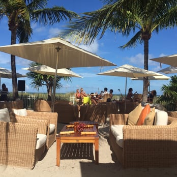 Dune Oceanfront Burger Lounge - Burgers Near Me - Key Biscayne, Florida