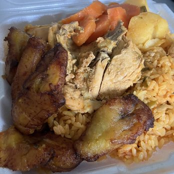 Criollisimo Restaurant - Spanish Near Me - New Britain, Connecticut