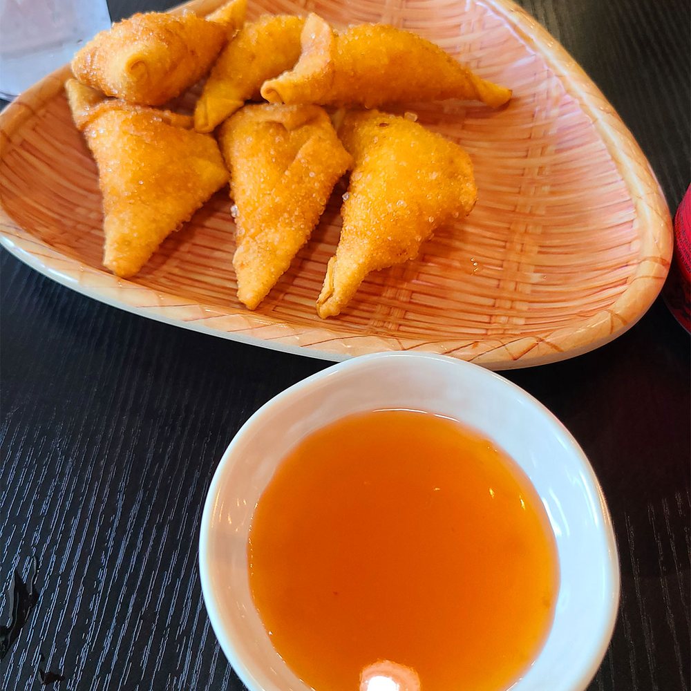 Crab Rangoon... always a tasty app. Crab Rangoon... always a tasty app.
