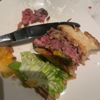 Wally's - Wally Burger - New American Near Me - Beverly Hills, California