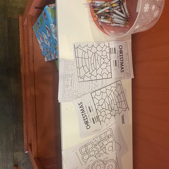 Tropical Smoothie Cafe - Cute little area for kiddos, love this, careful though I accidentally knocked the shelf off... - Juice Bars & Smoothies Near Me - Gilbert, Arizona