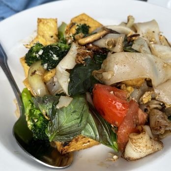 Jasmine Bistro - Pad See Ew - Thai Near Me - Port Angeles, Washington Jasmine Bistro - Pad See Ew - Thai Near Me - Port Angeles, Washington