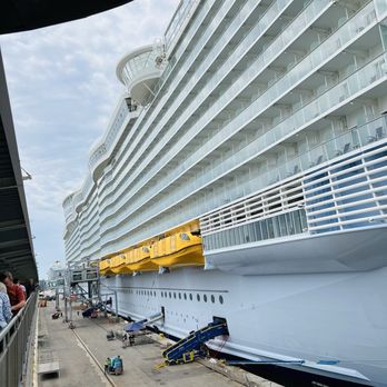 Cruise Terminal - Tours Near Me - Barcelona, B