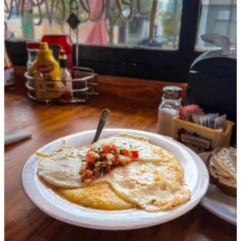 Bobs Downtown Restaurant - Eggs and Grits - New American Near Me - Mobile, Alabama Bobs Downtown Restaurant - Eggs and Grits - New American Near Me - Mobile, Alabama