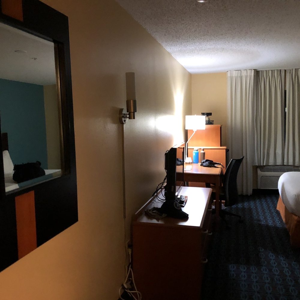 Fairfield by Marriott Inn & Suites Longview - A nice roomy room. - Hotels Near Me - Longview, Texas Fairfield by Marriott Inn & Suites Longview - A nice roomy room. - Hotels Near Me - Longview, Texas