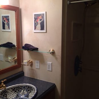 PrairieSide Suites Bed & Breakfast - Fogless mirrors and massage shower! - Bed & Breakfast Near Me - Grandville, Michigan PrairieSide Suites Bed & Breakfast - Fogless mirrors and massage shower! - Bed & Breakfast Near Me - Grandville, Michigan