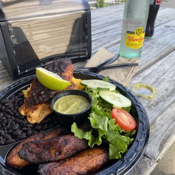 Black Bean Deli - Spanish Baked Chicken / White - Cuban Near Me - Orlando, Florida