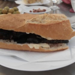 El Argentino - Medio bocata de embutido