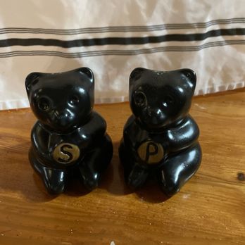 Old Mill Restaurant - Even the salt and pepper is cute - American Near Me - Pigeon Forge, Tennessee Old Mill Restaurant - Even the salt and pepper is cute - American Near Me - Pigeon Forge, Tennessee