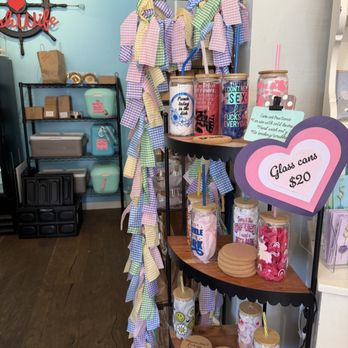Fish Wife Sweets - Inside - Desserts Near Me - Half Moon Bay, California