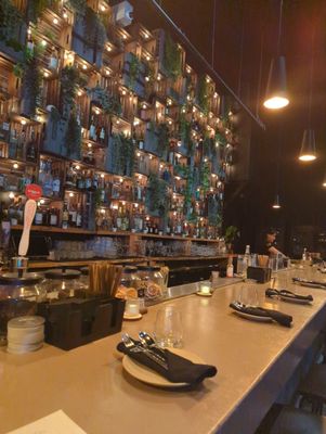 Log Restaurant by null