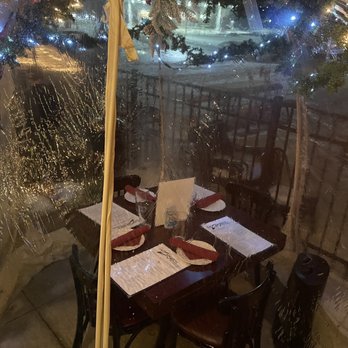La Zingara Trattoria - Outside dome seating - Italian Near Me - Arlington Heights, Illinois